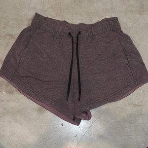 HEATHER PURPLE LULULEMON SWEAT SHORTS💜